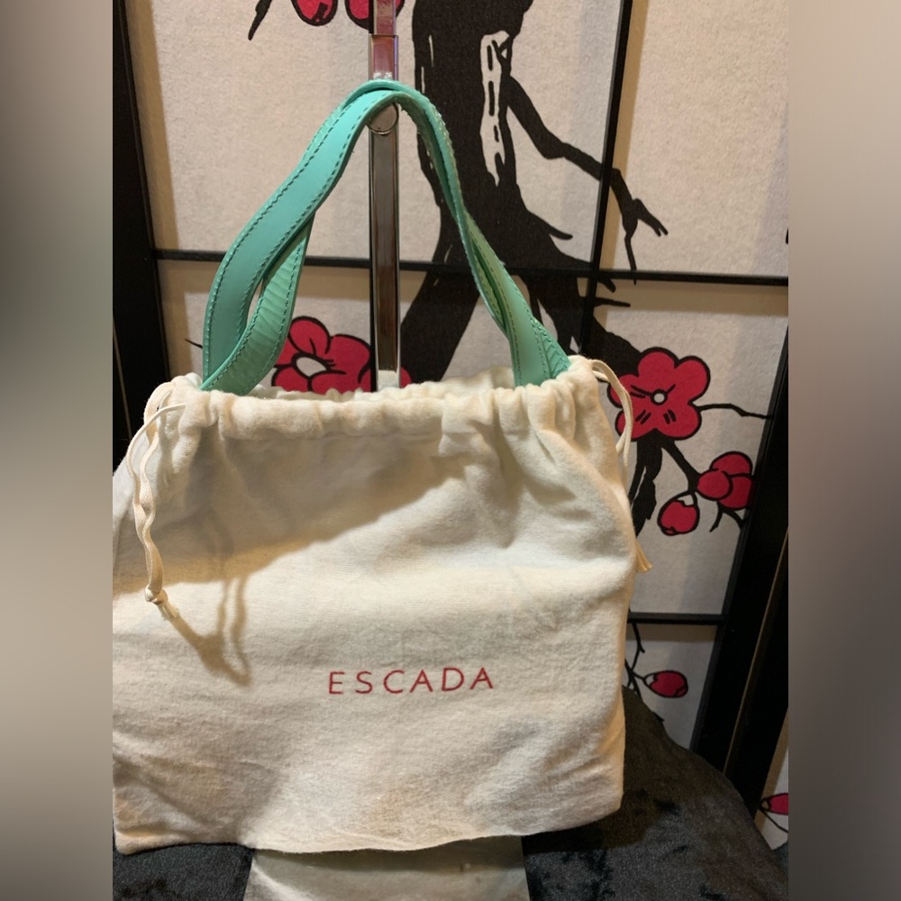 ULN 💝ESCADA small purse. - Picture 7 of 7
